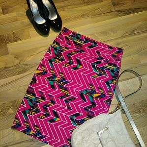 DONATING 1/5/19 NWOT LuLaRoe Cassie Pencil Skirt